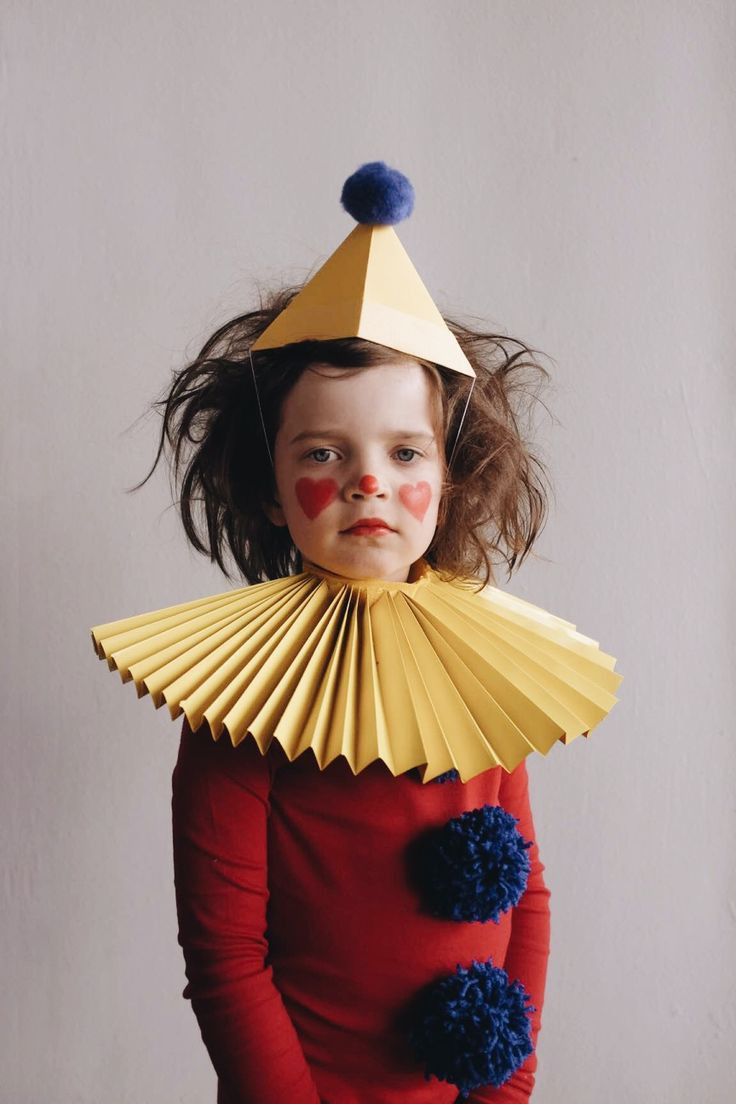DIY Circus Costumes
 25 Best Ideas about Clown Costumes on Pinterest