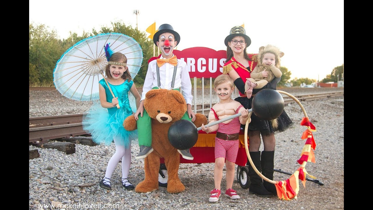 DIY Circus Costumes
 DIY Circus Themed Costumes fun for the whole family
