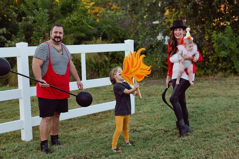 DIY Circus Costumes
 A DIY Circus Family Costume Fresh Mommy Blog Fresh