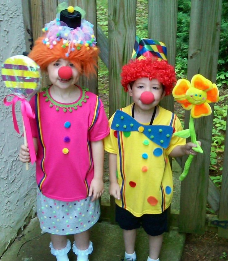 DIY Circus Costumes
 Best 25 Clown costumes ideas on Pinterest
