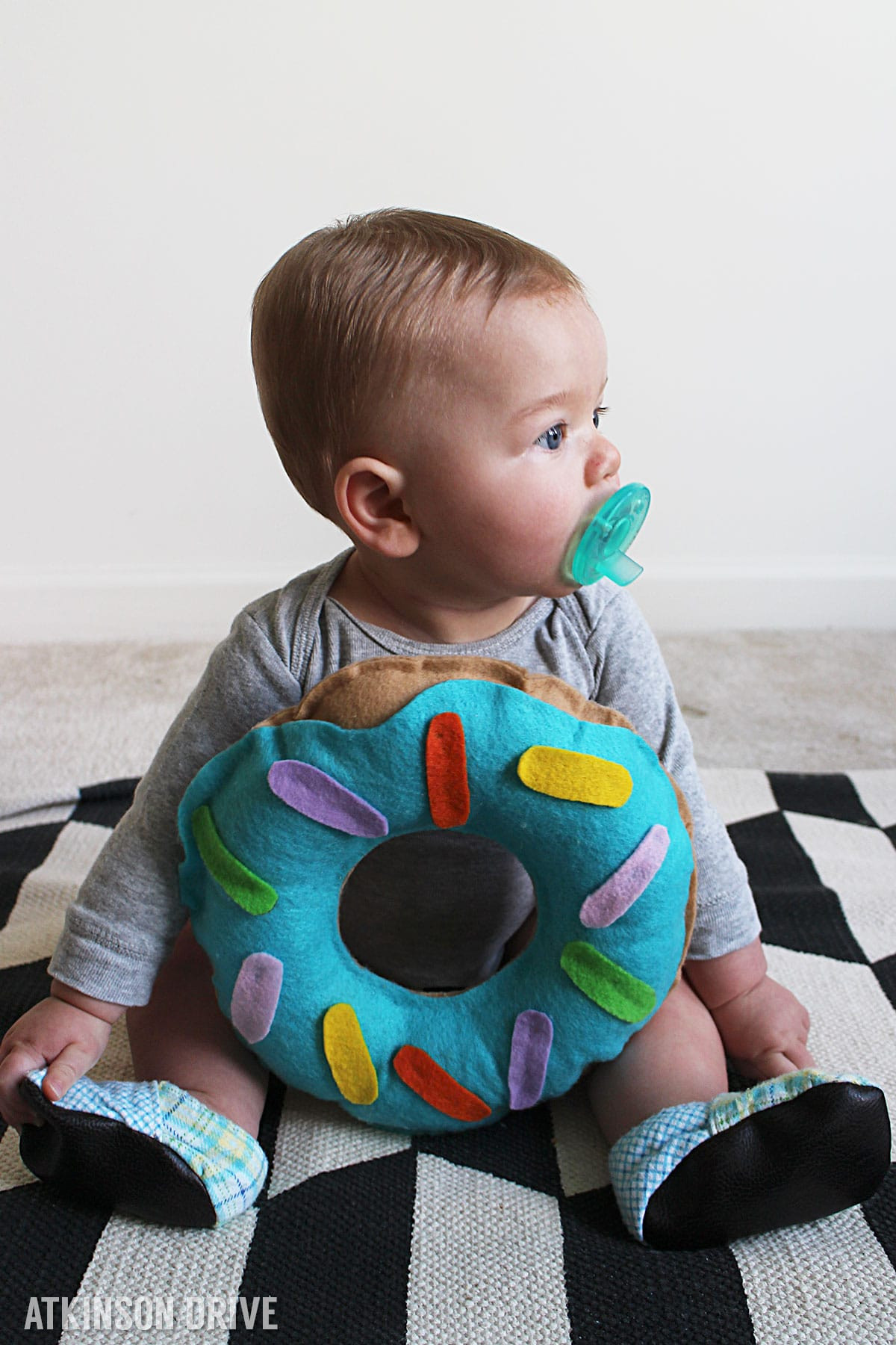 DIY Costumes For Toddlers
 Donut Costume