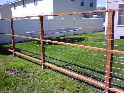 DIY Dog Fence Ideas
 Inexpensive Fence Ideas AyanaHouse