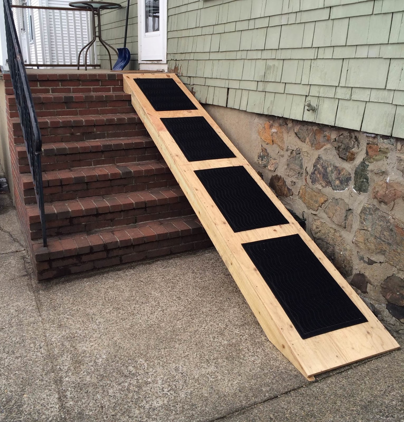 DIY Dog Ramp For Stairs
 Ramps