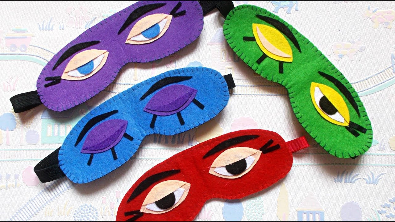 DIY Eye Mask
 EASY FELT CRAFTS DIY SLEEP MASK