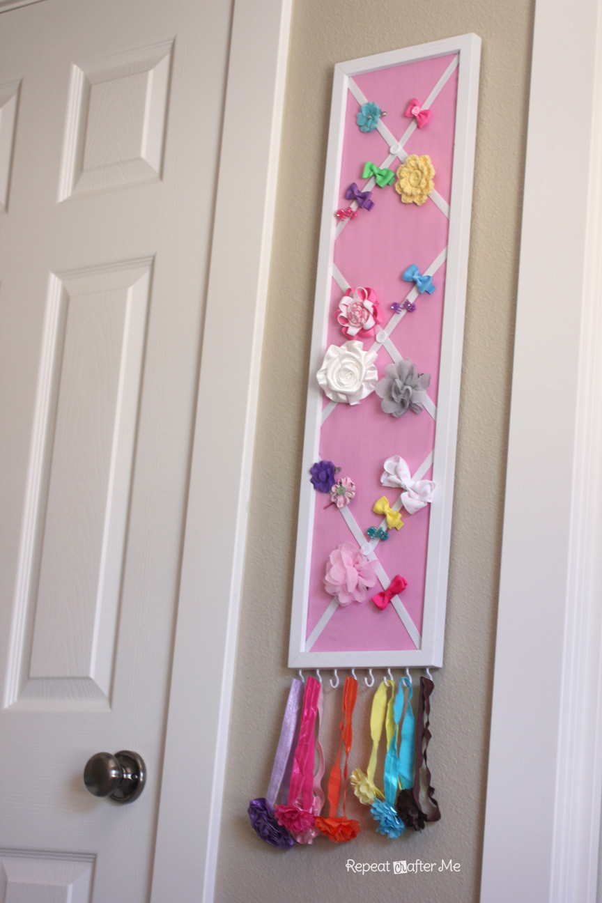DIY Hairbow Holder
 DIY Hair Bow Holder or Message Board Repeat Crafter Me