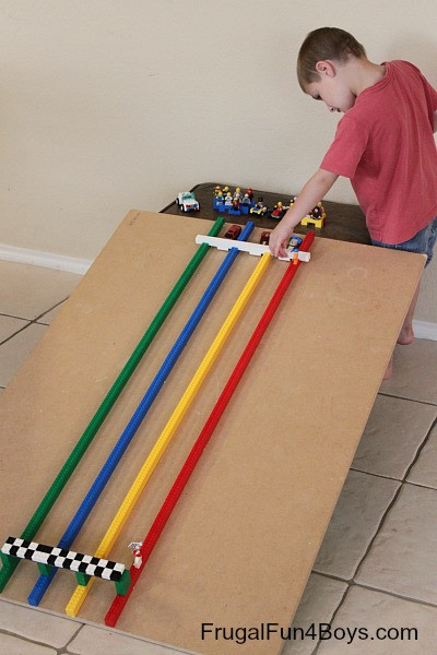 DIY Hot Wheels Track
 Build a LEGO Race Track for Hot Wheels Cars