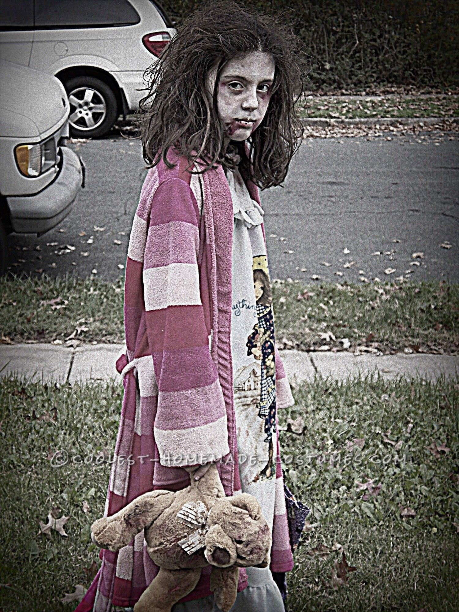 DIY Kids Zombie Costume
 Scary Homemade Costume for a Girl Little Zombie Girl