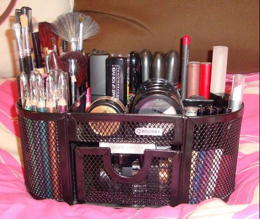 DIY Makeup Organizer Ideas
 18 Great DIY Ideas to Organize Your Make ups