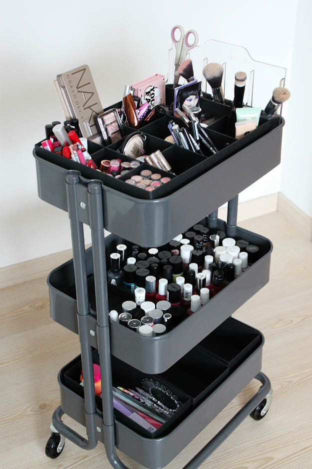DIY Makeup Organizer Ideas
 13 DIY Makeup Organizers To Give Your Makeup A Proper Home