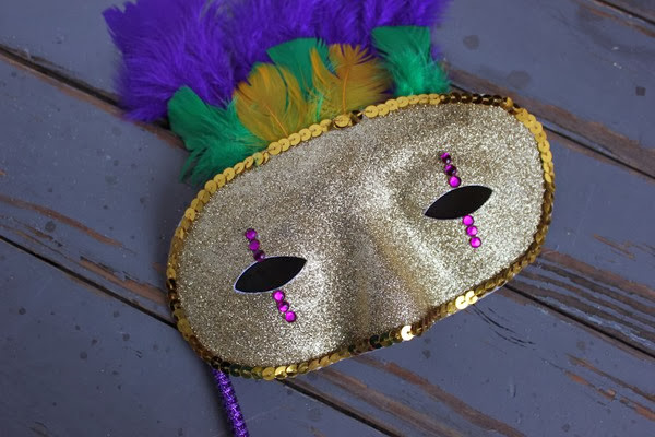 DIY Mardi Gras Mask
 D I Y Louisville DIY Mardi Gras Mask