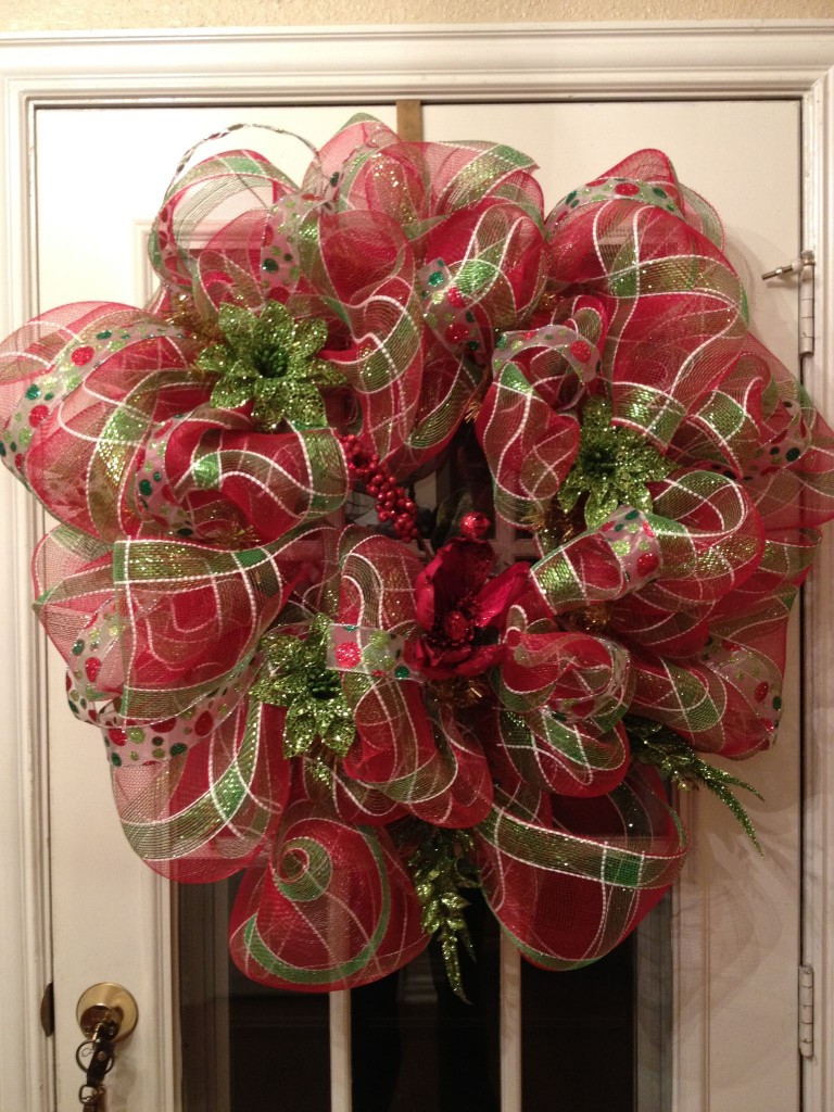 DIY Mesh Christmas Wreath
 DIY Deco Mesh Christmas Wreath