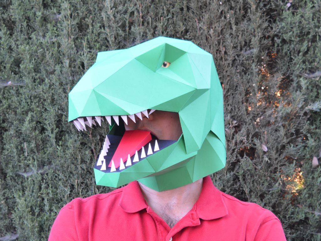 DIY Mouth Mask
 This DIY dinosaur mask has a moving jaw Awesome