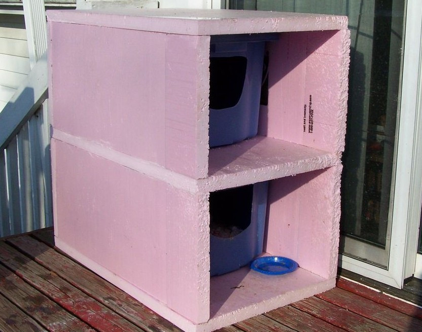 DIY Outdoor Cat House
 DIY Warm Winter Cat Houses – Pet Project