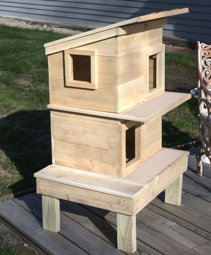 DIY Outdoor Cat Houses
 25 Best Ideas about Outdoor Cat Shelter on Pinterest
