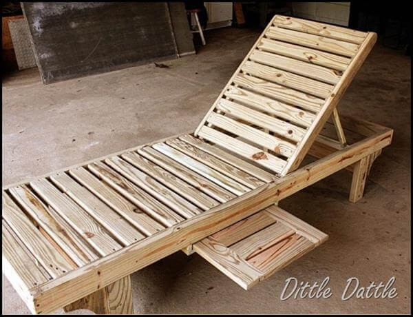 DIY Outdoor Chaise Lounge
 Pallet Lounge Chairs
