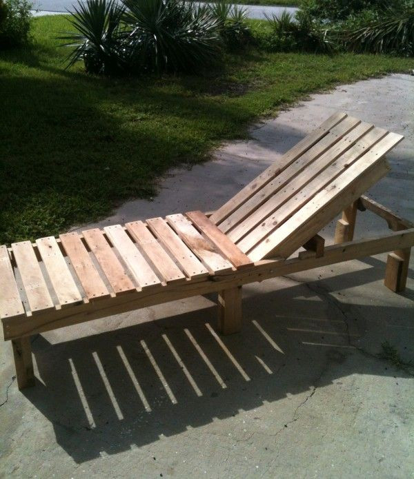 DIY Outdoor Chaise Lounge
 25 best ideas about Pallet Chaise Lounges on Pinterest