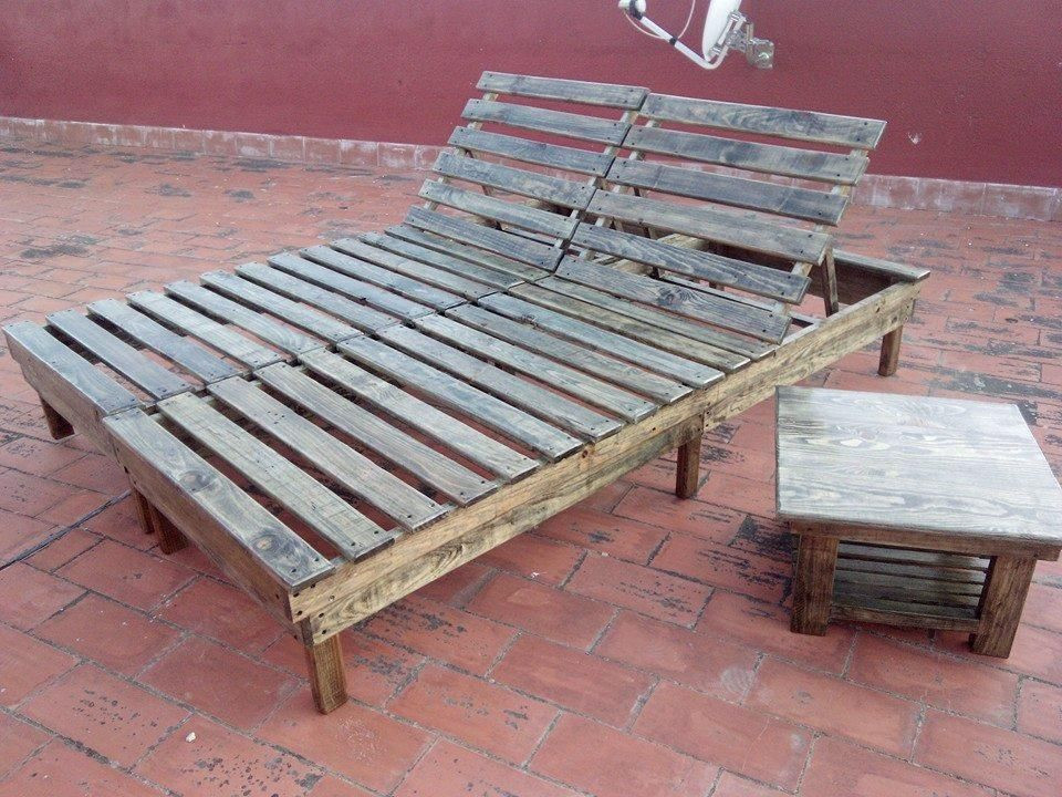 DIY Outdoor Chaise Lounge
 DIY Pallet Chaise Lounge Chairs