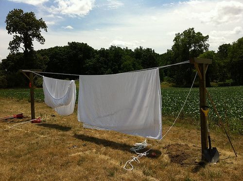 DIY Outdoor Clothesline
 17 Best images about DIY laundry drying structures on