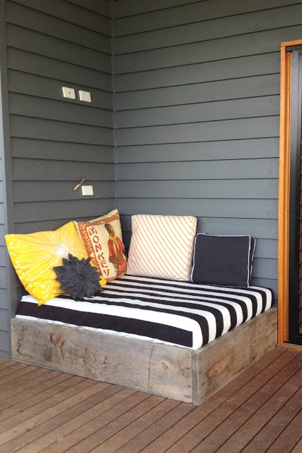 DIY Outdoor Daybed
 Best Backyard DIY Projects Clean and Scentsible