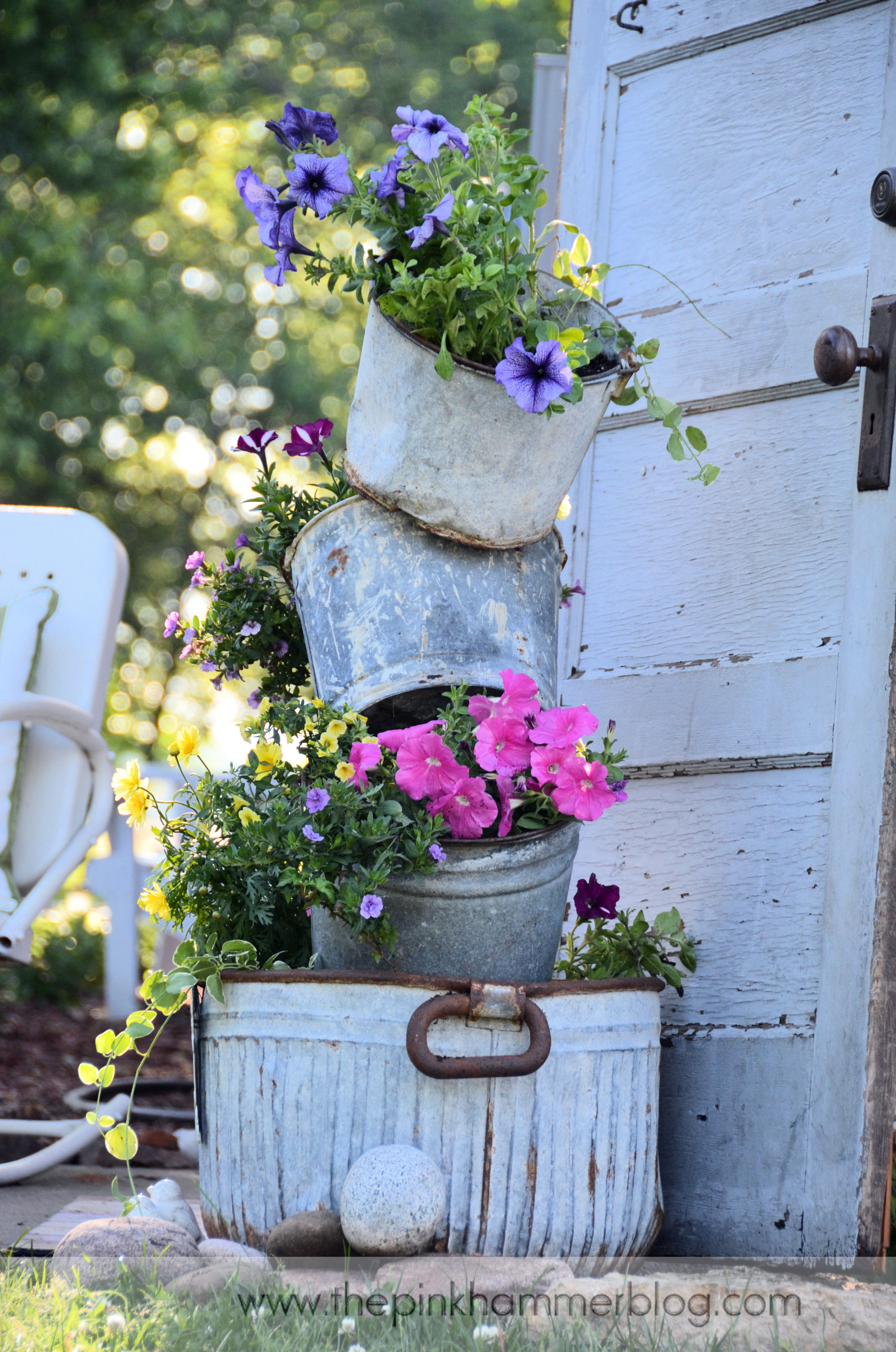 DIY Outdoor Decor
 Primitive tipsy pot planters