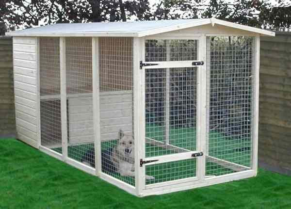 DIY Outdoor Dog Kennel
 homemade outdoor dog kennels Furry Friends