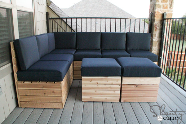 DIY Outdoor Sectionals
 DIY Modular Outdoor Seating Shanty 2 Chic