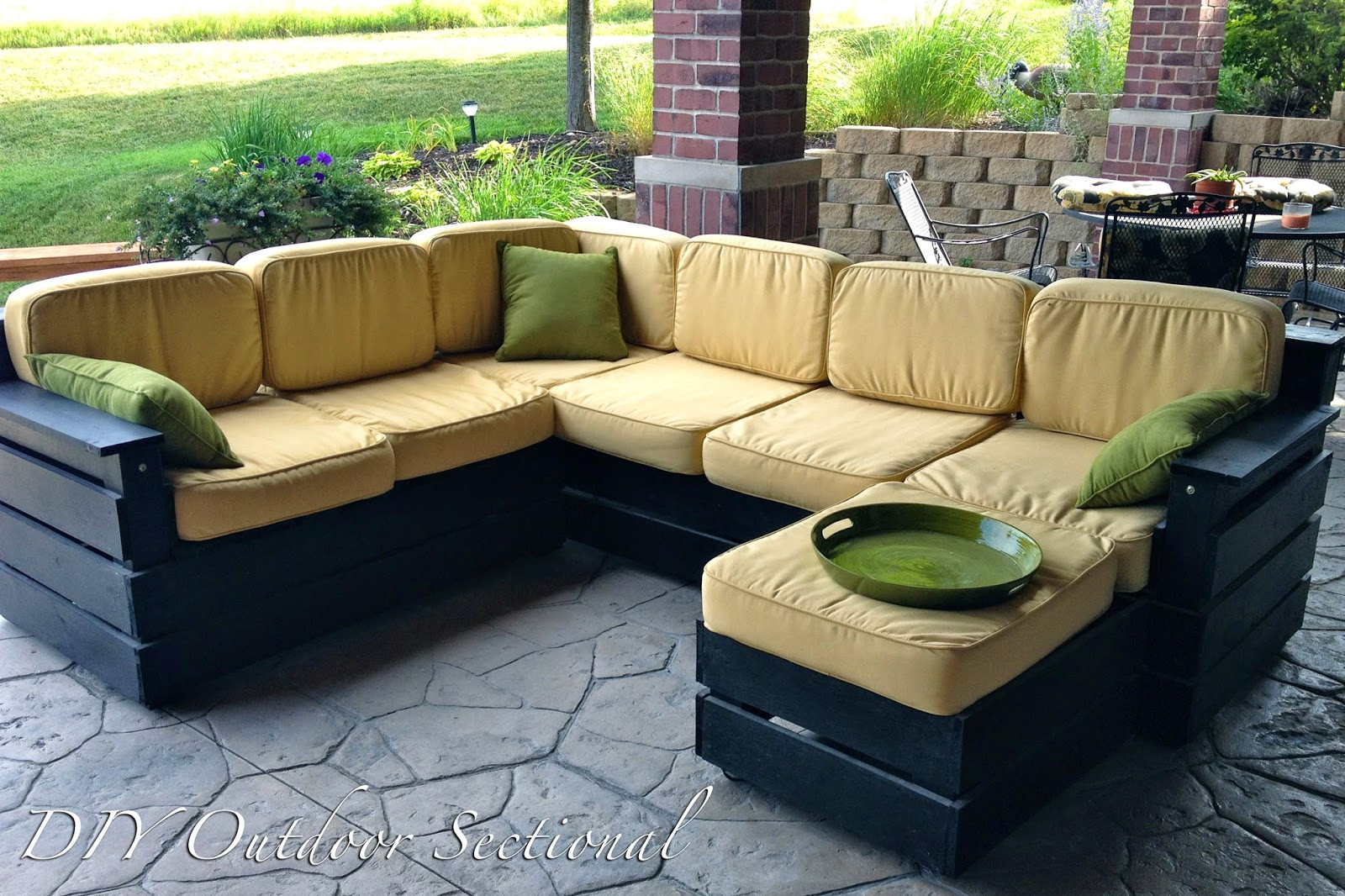 DIY Outdoor Sectionals
 DIY Why Spend More DIY Outdoor Sectional