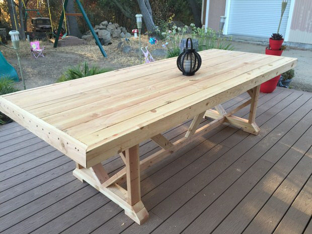 DIY Outdoor Table
 DIY Outdoor Dining Tables