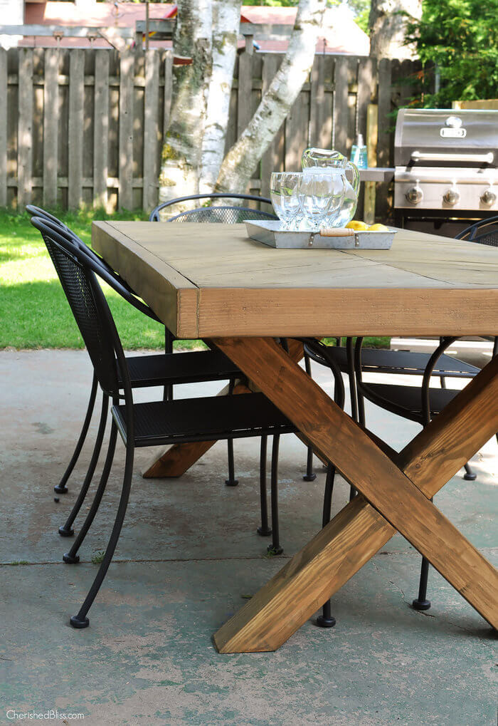 DIY Outdoor Table
 Outdoor Table with X Leg and Herringbone Top FREE PLANS