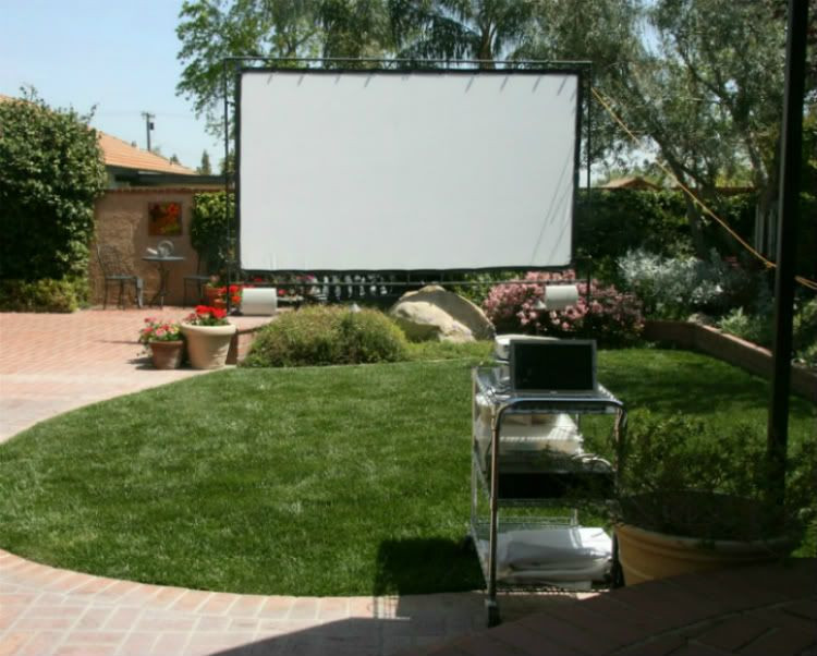 DIY Outdoor Theater
 how to build an outdoor theater DIY backyard theater