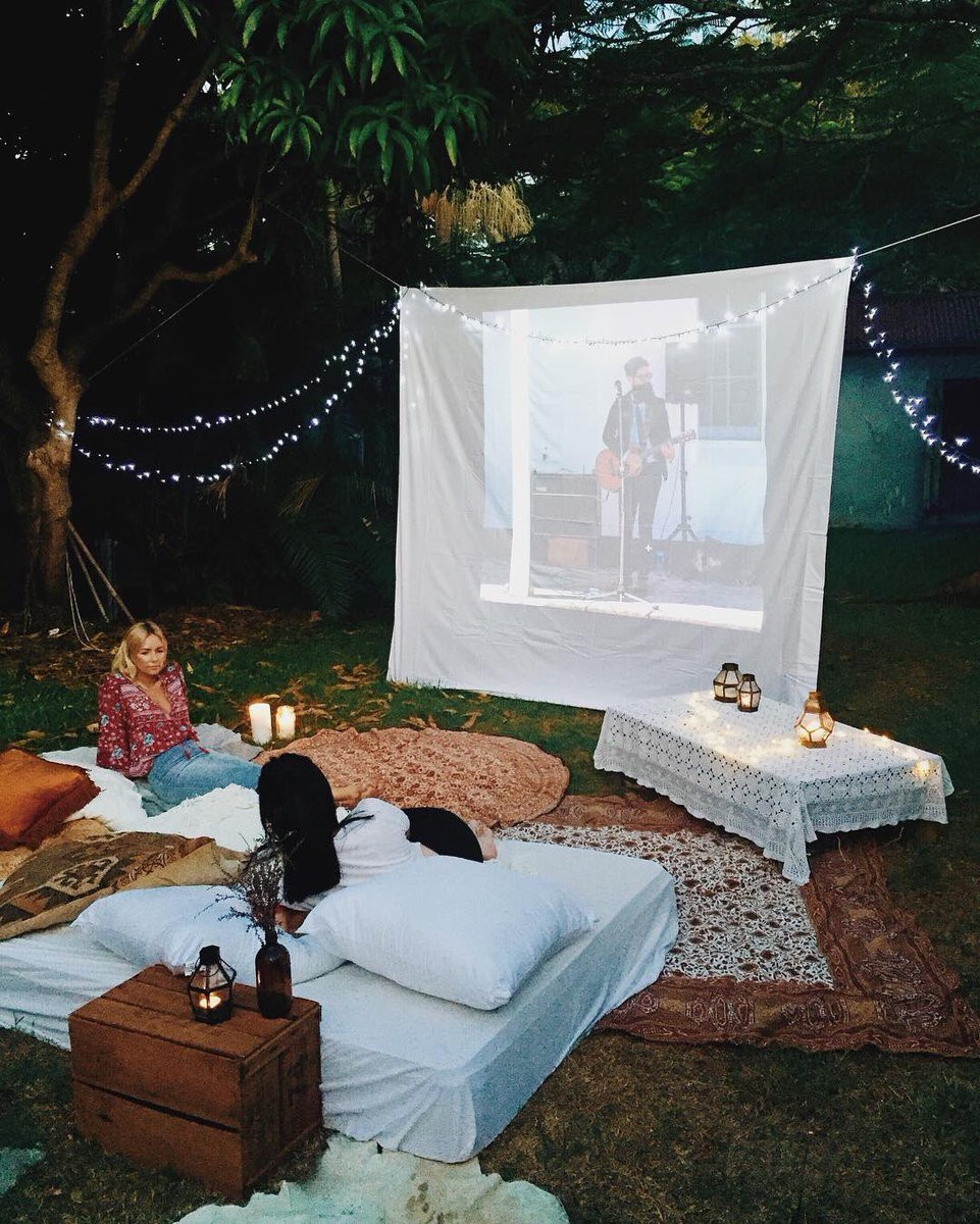 DIY Outdoor Theater
 Easy DIY Outdoor Cinema Will Make Your Yard The Ultimate