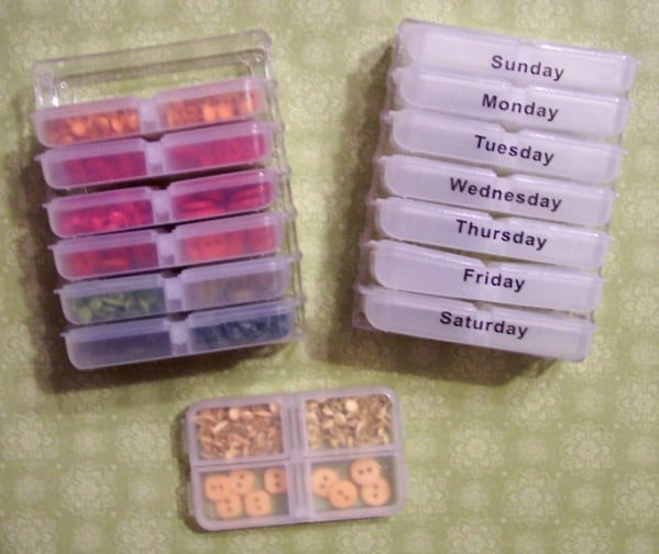 DIY Pill Organizer
 150 Dollar Store Organizing Ideas and Projects for the