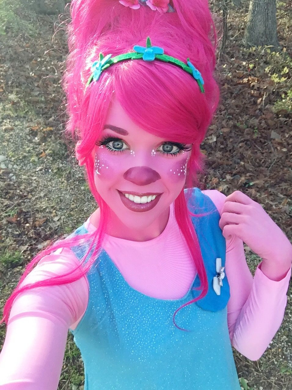 DIY Poppy Costume
 Princess poppy Cute Face painting