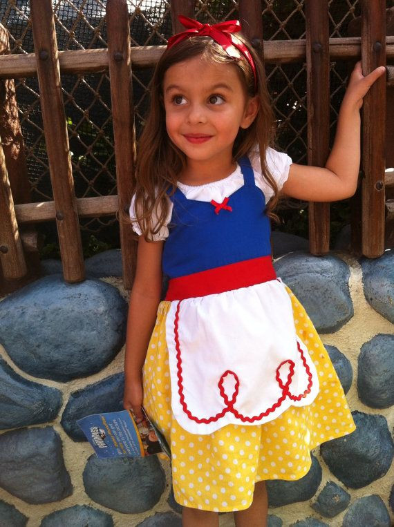 DIY Snow White Costume Toddler
 1000 ideas about Snow White Costume on Pinterest