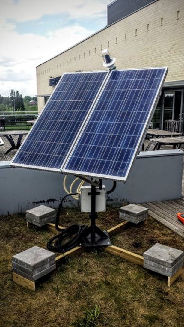 DIY Solar Tracker
 Dual axis solar tracker with online energy monitor