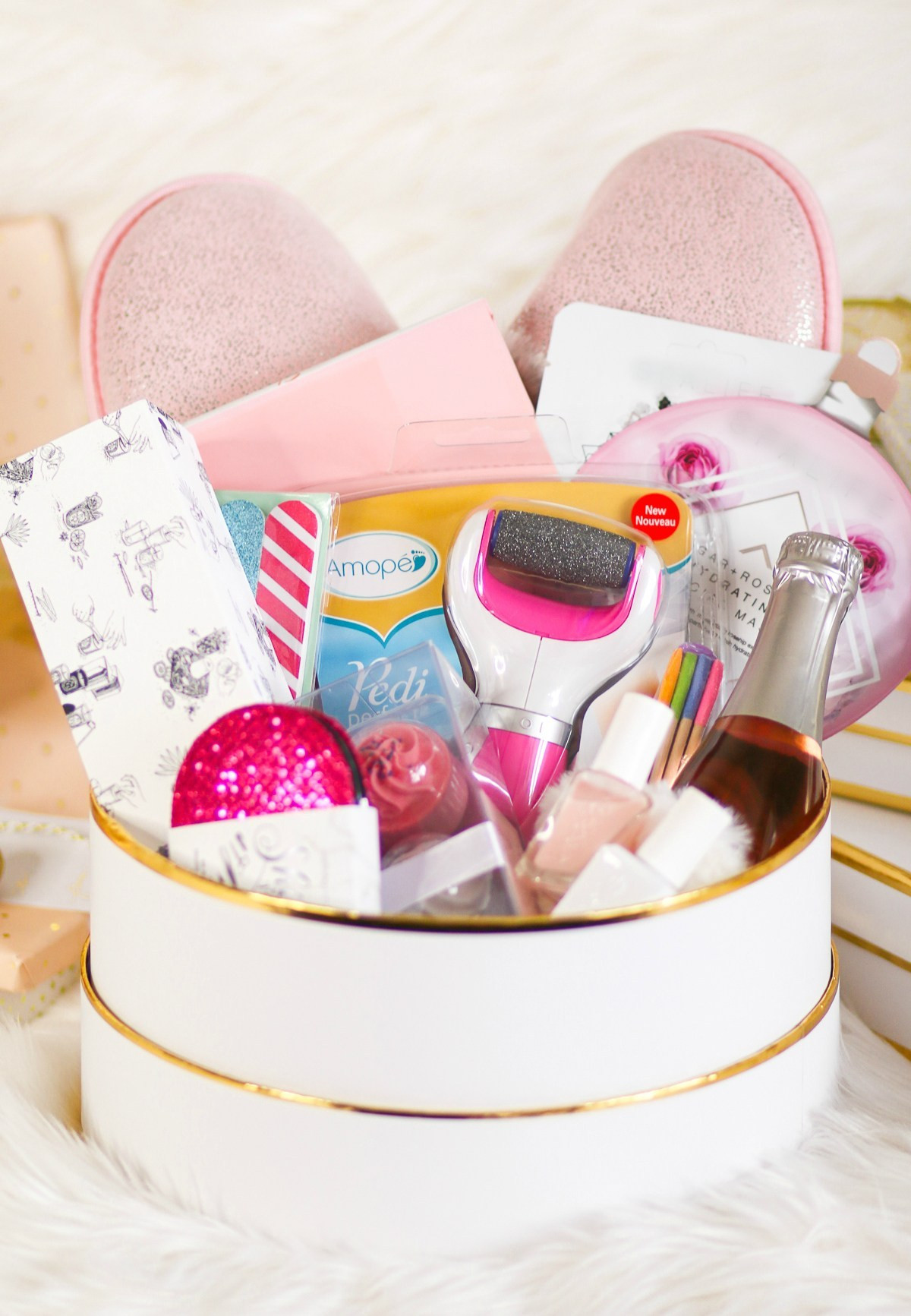 Diy Spa Gift Basket Ideas
 DIY Spa Gift Basket 12 Self Care Gift Ideas She’ll Love