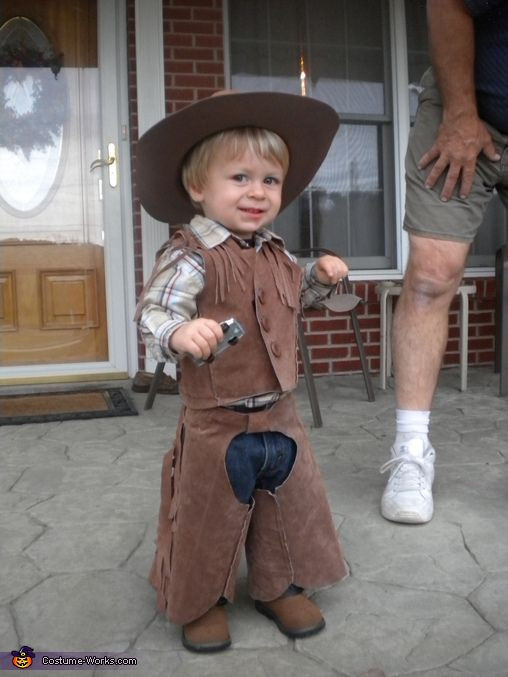 DIY Toddler Cowboy Costume
 Cowboy Halloween Costume Contest at Costume Works in