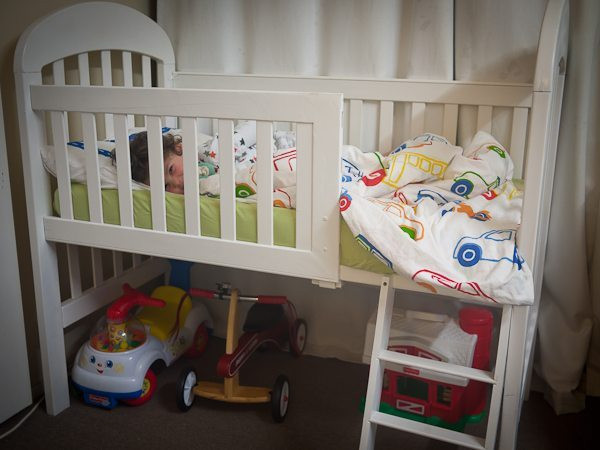 DIY Toddler Loft Bed
 Transform your old crib into a loft toddler bed