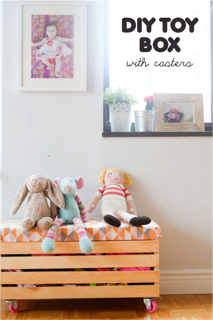 DIY Toy Box Ideas
 Rock it yourself DIY toy box with casters