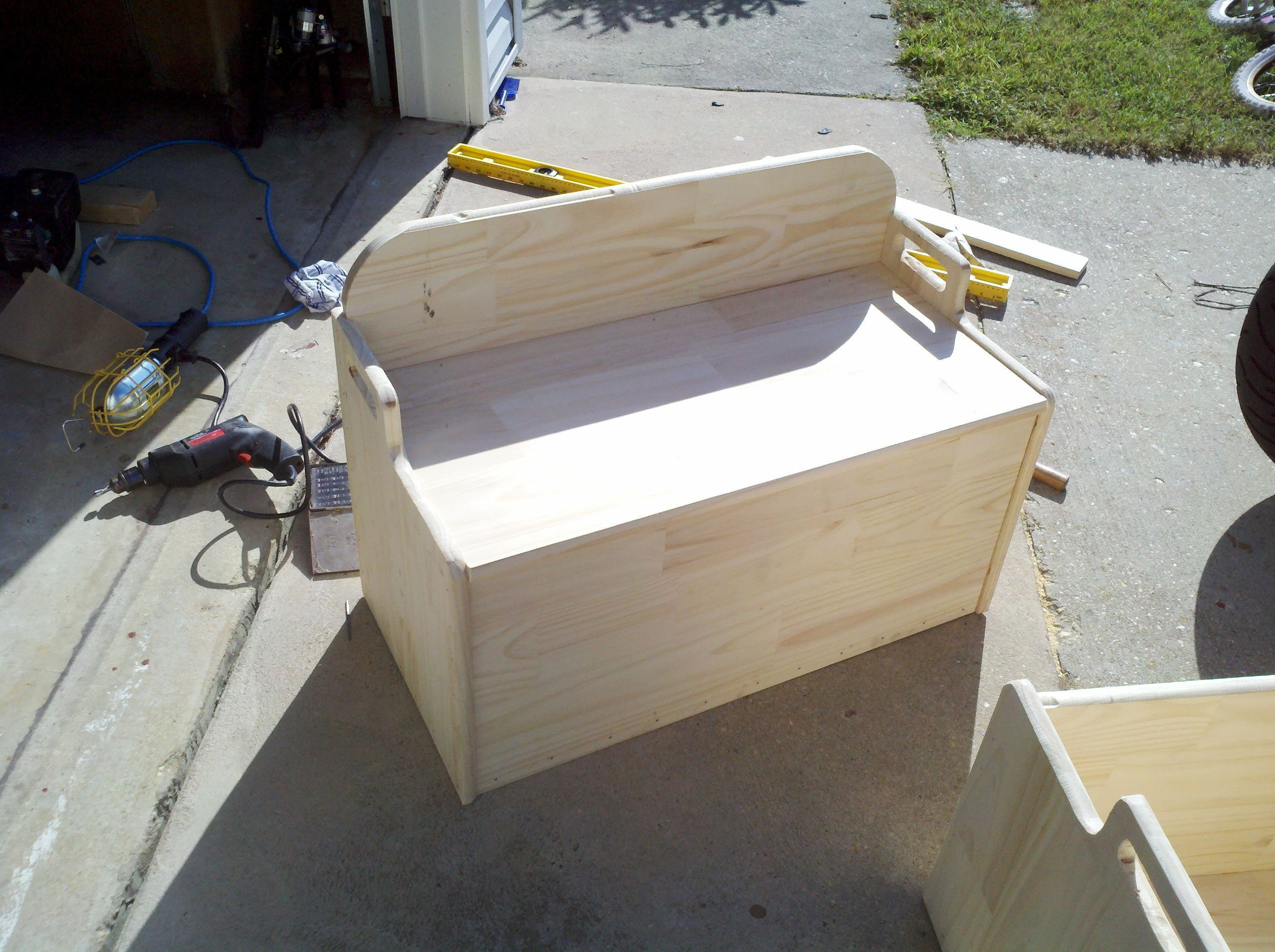 DIY Toy Box Plans
 Woodworking plans Plans To Build A Toy Box free