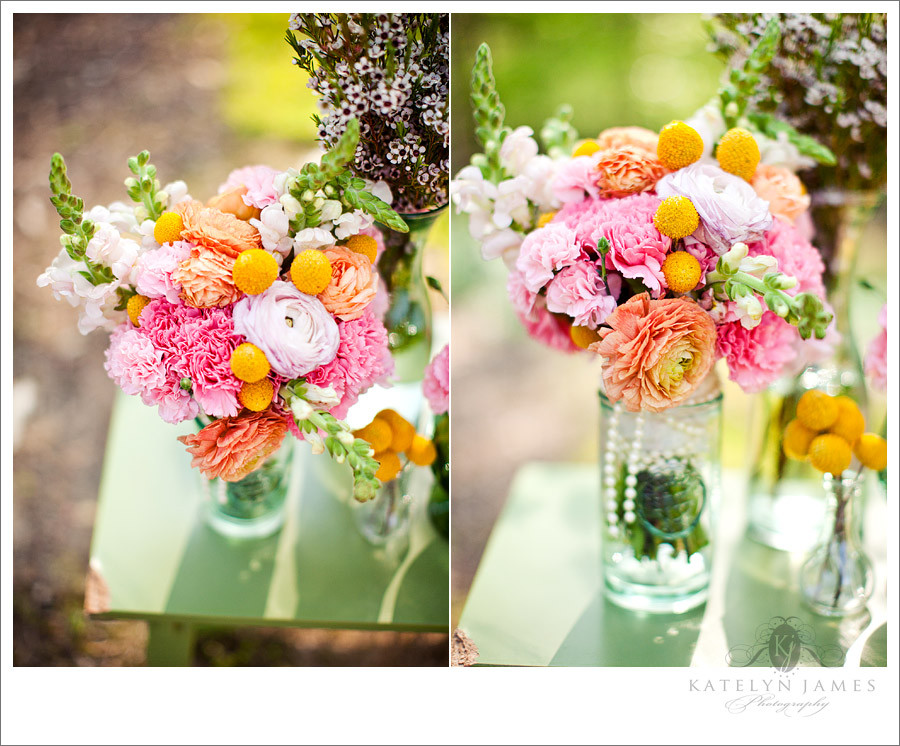 DIY Wedding Flowers
 Creating Clusters