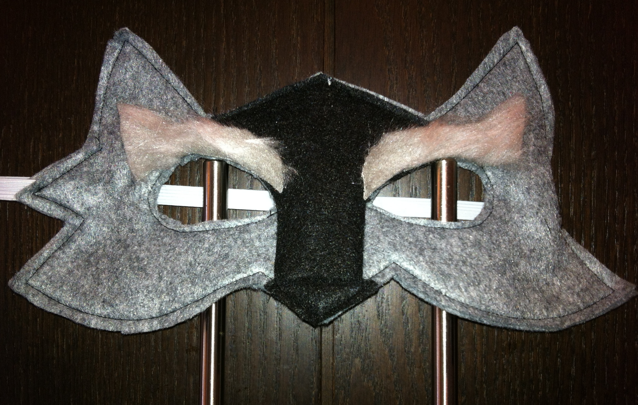DIY Wolf Mask
 Howl at The Moon Easy & Inexpensive DIY Wolf Mask and