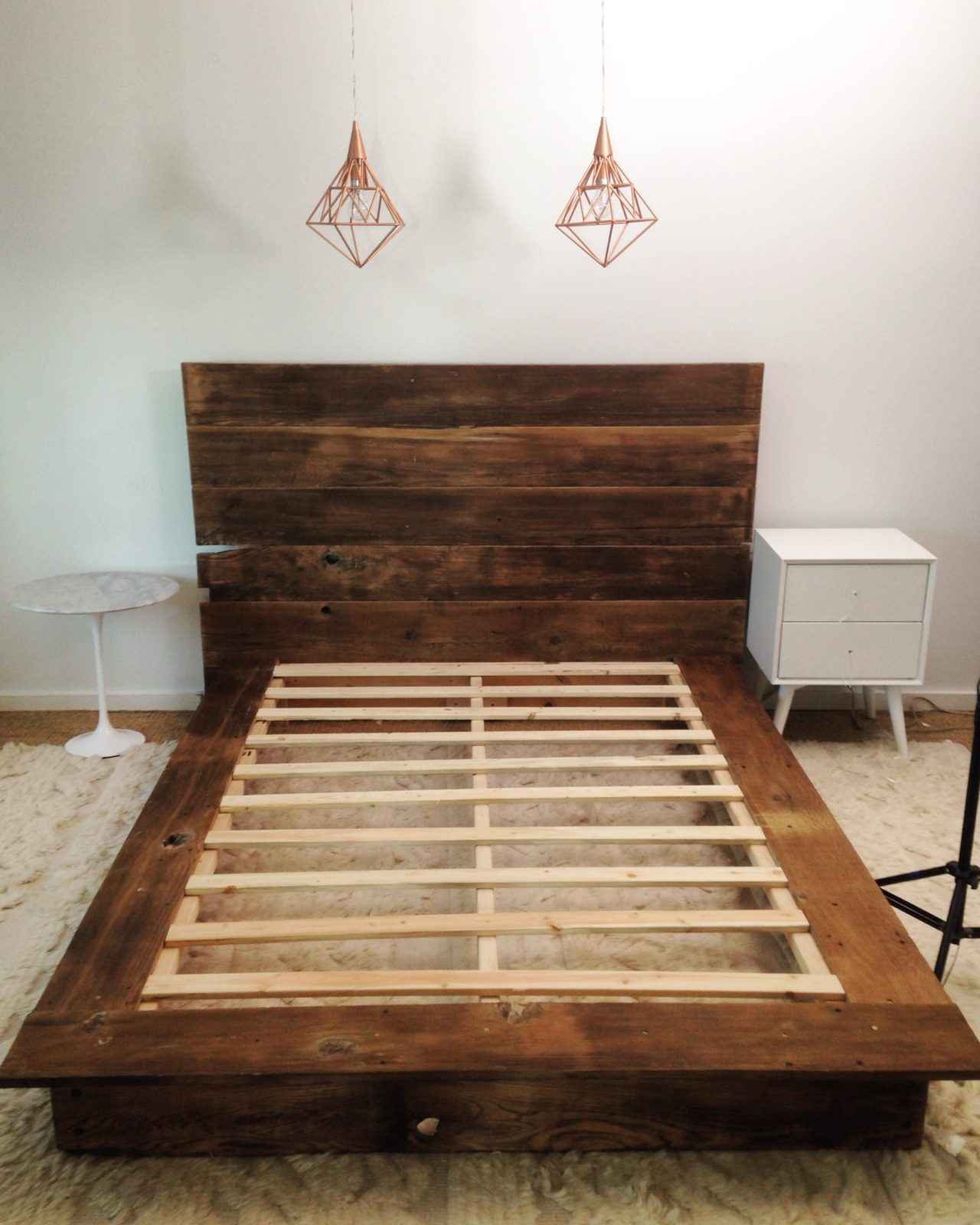 DIY Wood Beds
 DIY Reclaimed Wood Platform Bed in 2019 Home