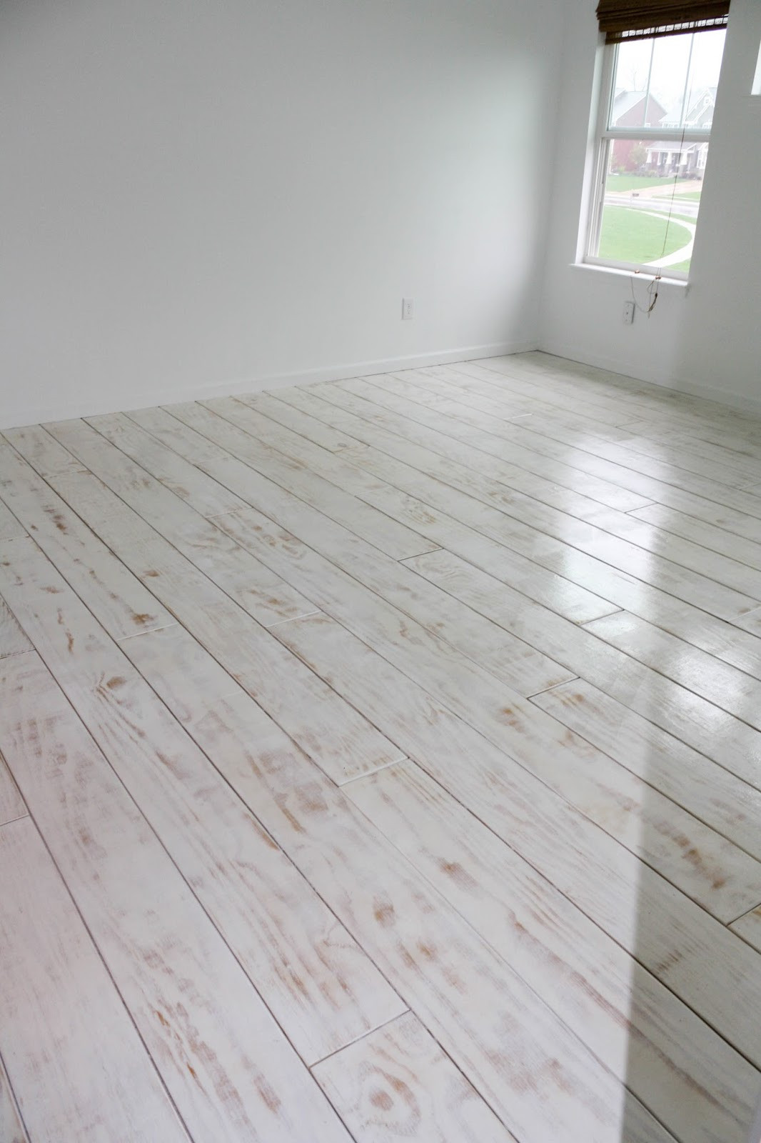 DIY Wood Floor
 DIY PLANKED FLOORS