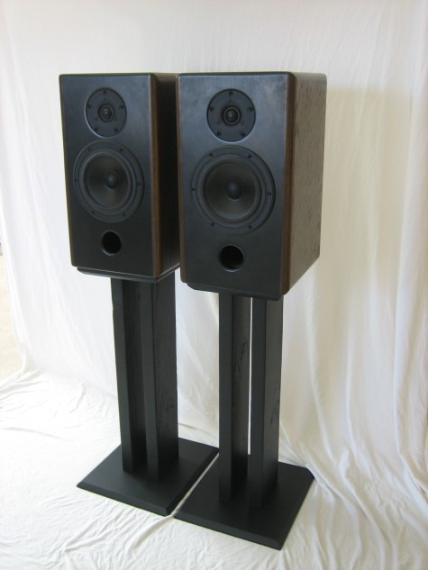 DIY Wood Speaker Stands
 Custom DIY Speaker Stands For Less