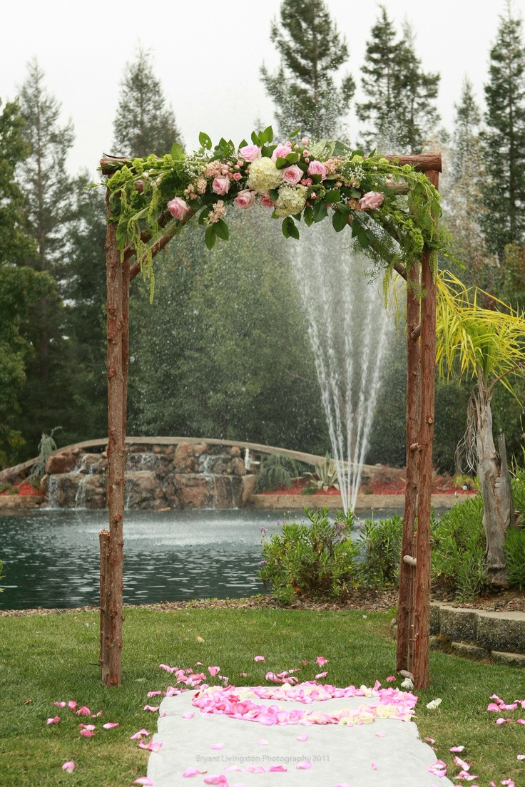 DIY Wood Wedding Arch
 Best 25 Simple wedding arch ideas on Pinterest