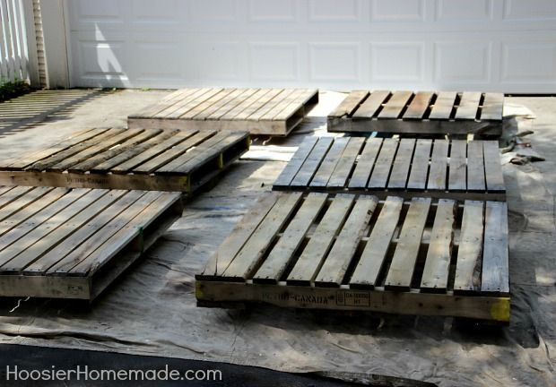 DIY Wooden Deck
 How to Build a Wood Pallet Deck