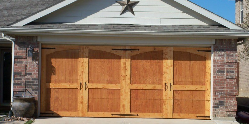 DIY Wooden Garage Doors
 Remodelaholic