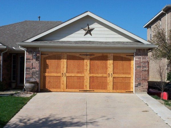 DIY Wooden Garage Doors
 Remodelaholic