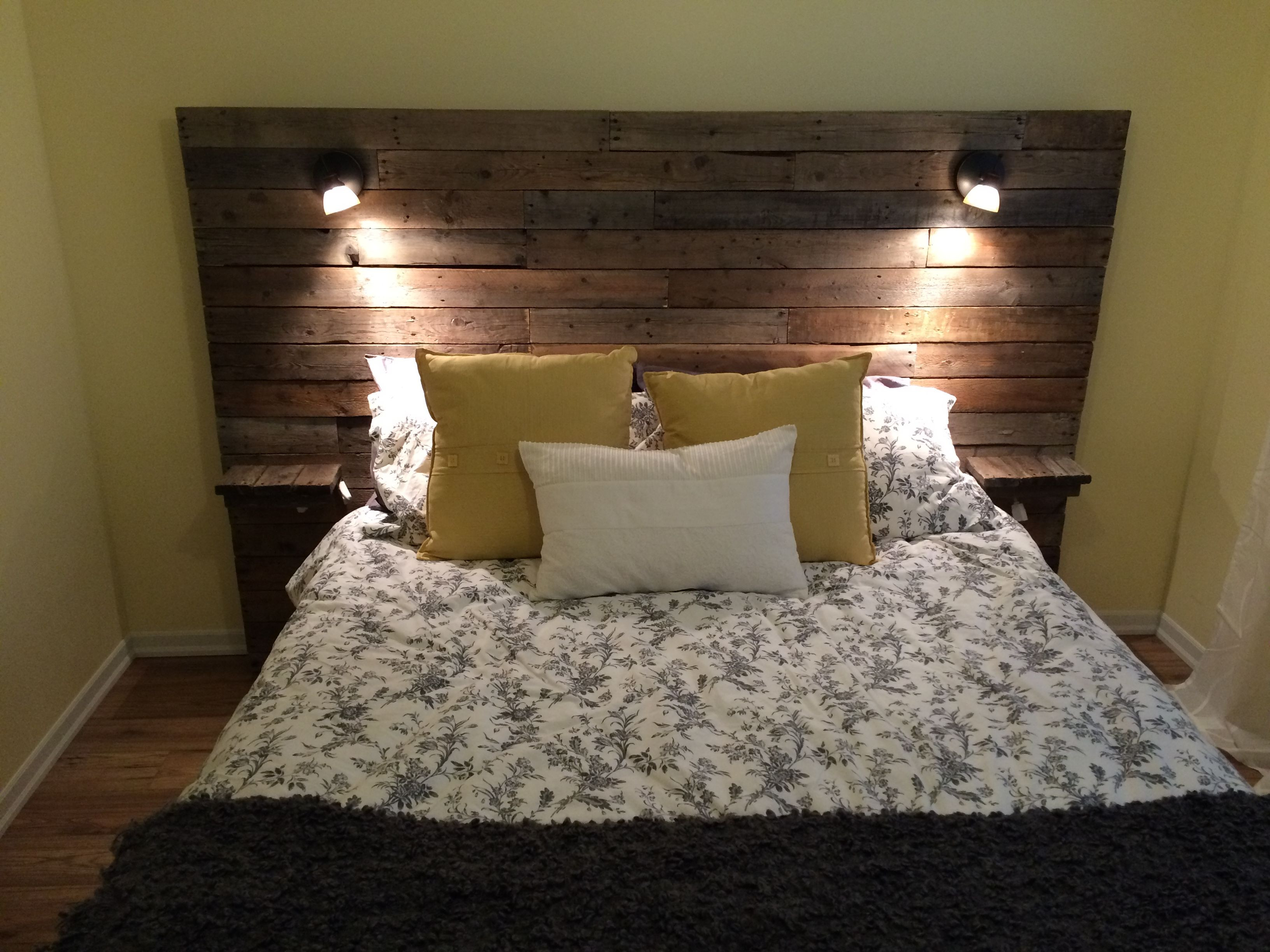 DIY Wooden Headboard With Lights
 Pallet headboard with shelf lights and plugs for cell